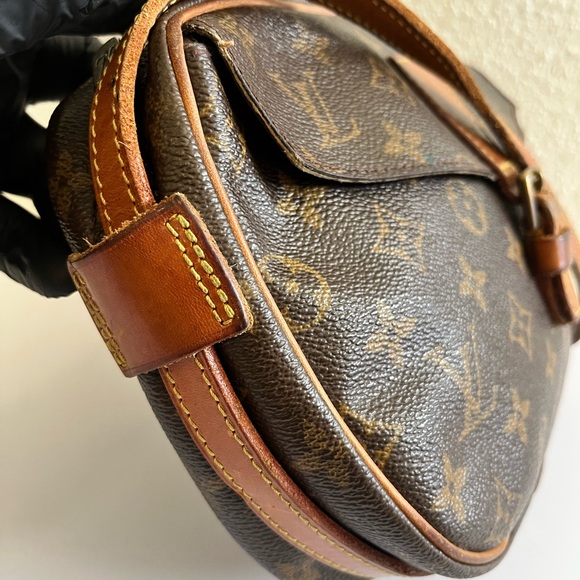 Louis Vuitton vintage Monogram Brown Messenger Bag - Picture 10 of 14